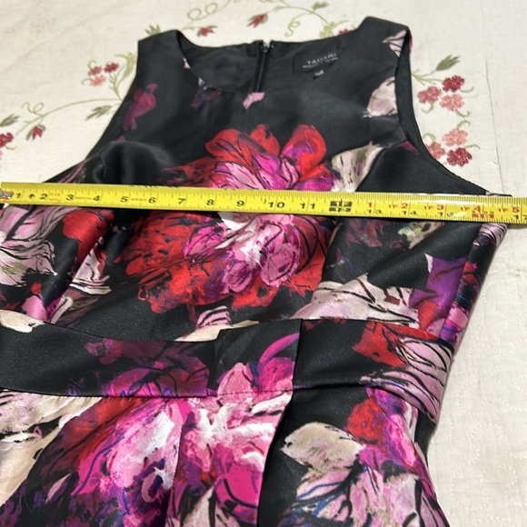TAHARI ASL Women’s Floral Jacquard Fit and Flare Dress size 4 black pink Party - Picture 10 of 14